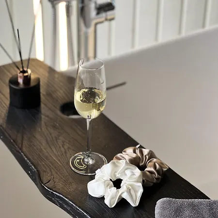 New! Sniegi Design With Sauna And Jacuzzi Villa